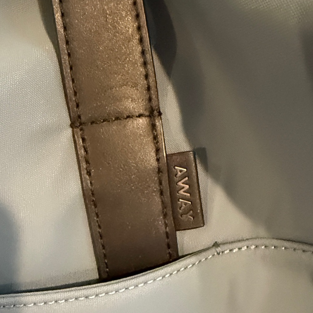 Away Everywhere Bag in coast - Picture 2 of 8